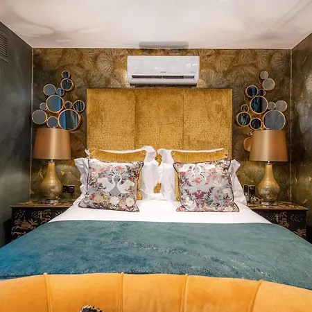 Funky Monk Hotel-2